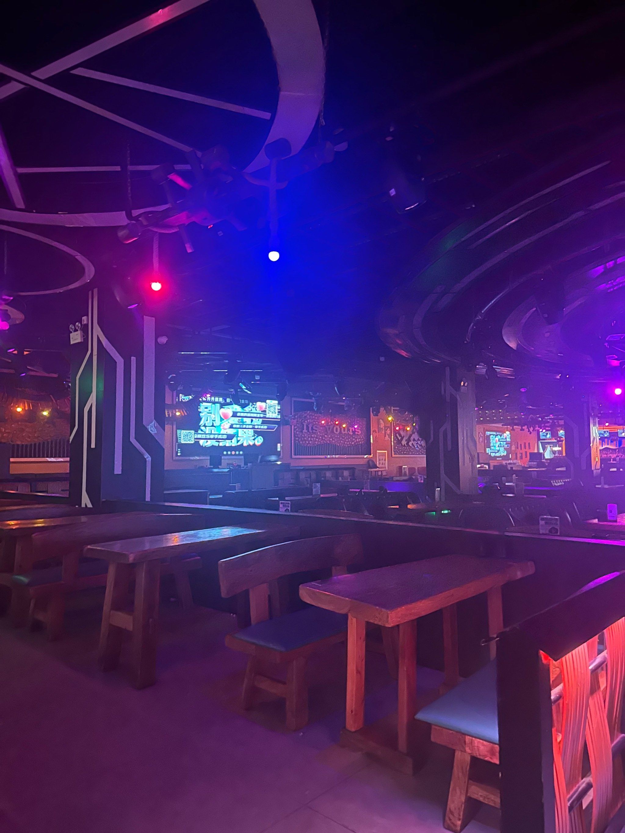 杭州商务ktv中低端的区别解析-滨江区ktv预定